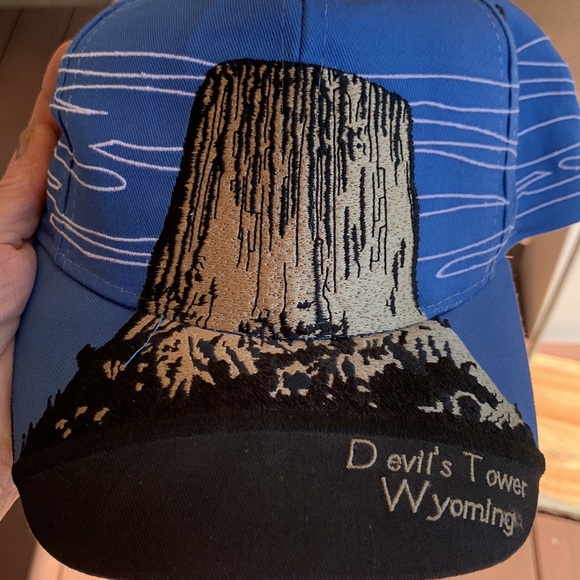 DEVILS TOWER WYOMING TRUCKER HAT BASEBALL HAT BASEBALL CAP - Picture 9 of 10